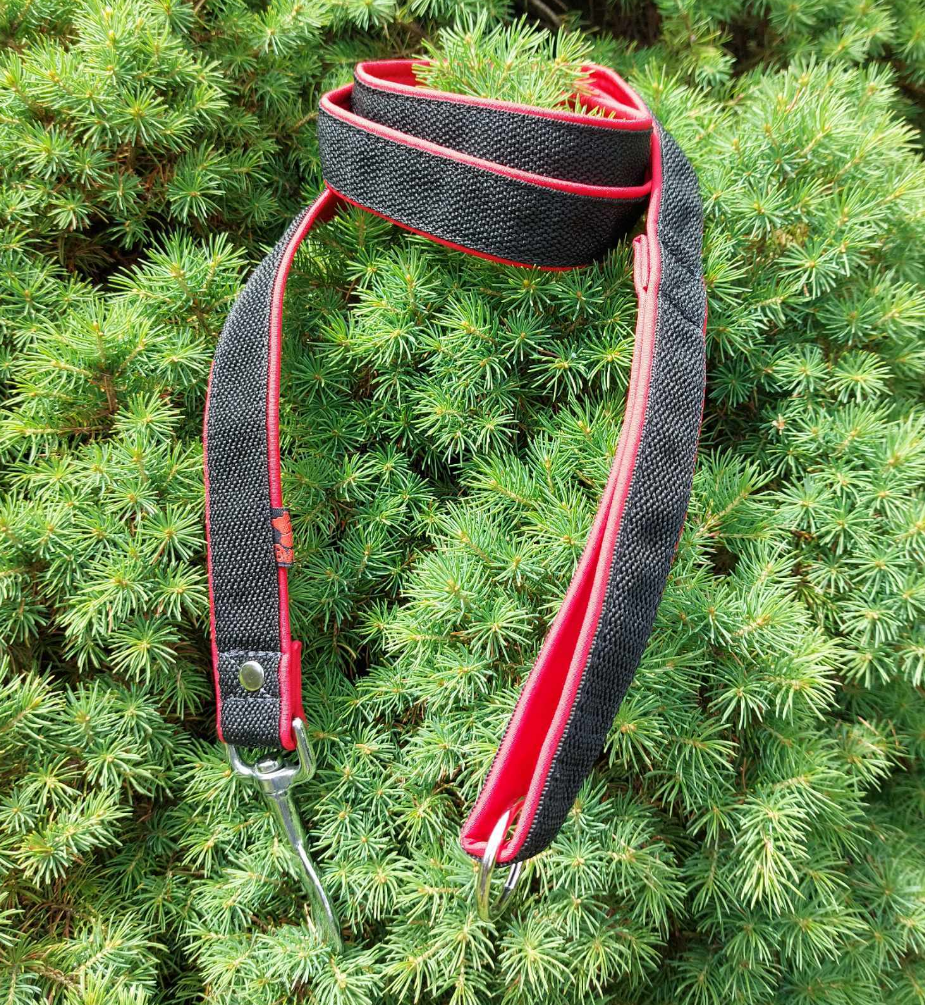 Vodítko softshell - červená na černé 